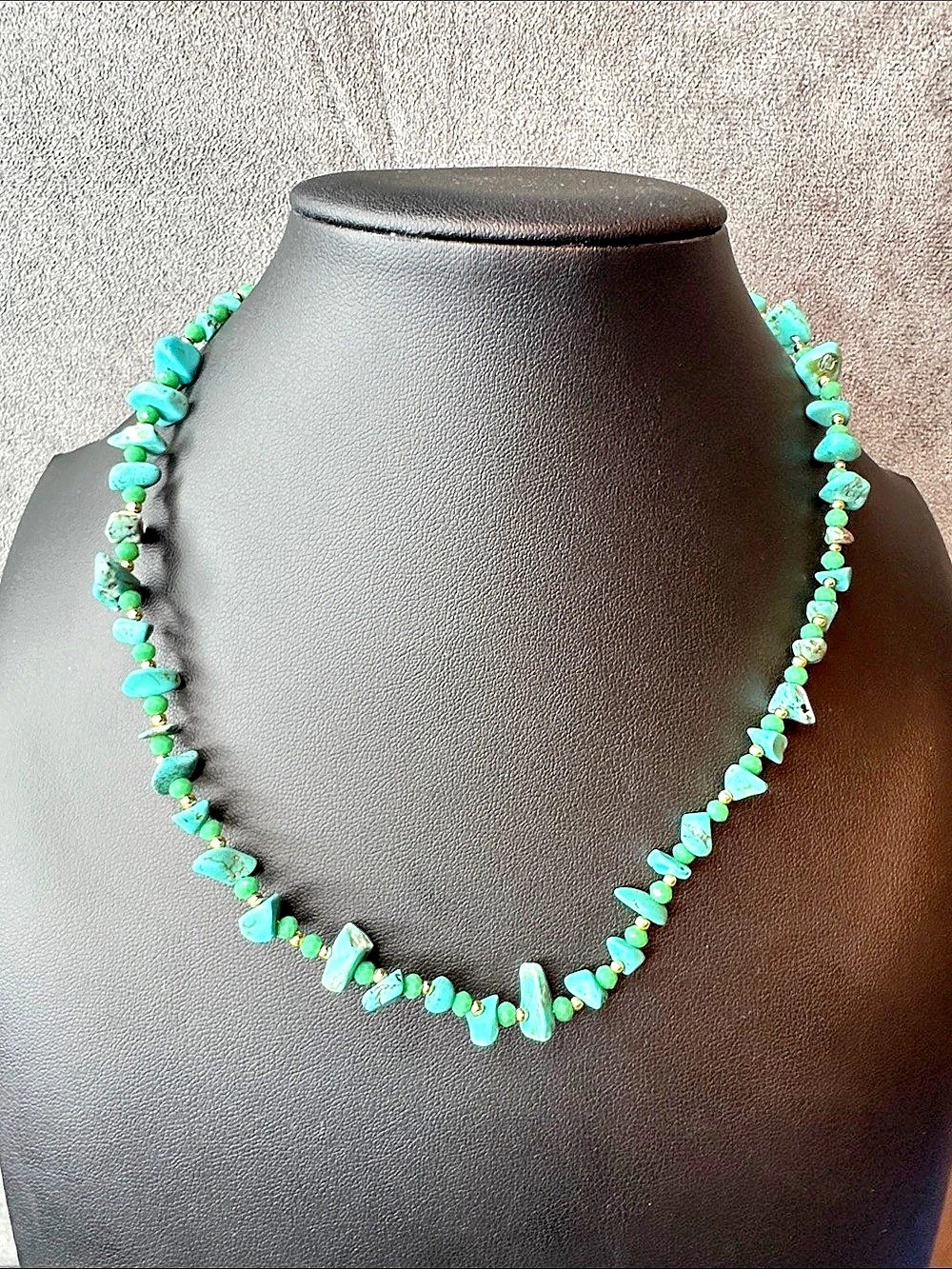 Turquoise chip & green gemstone beaded necklace